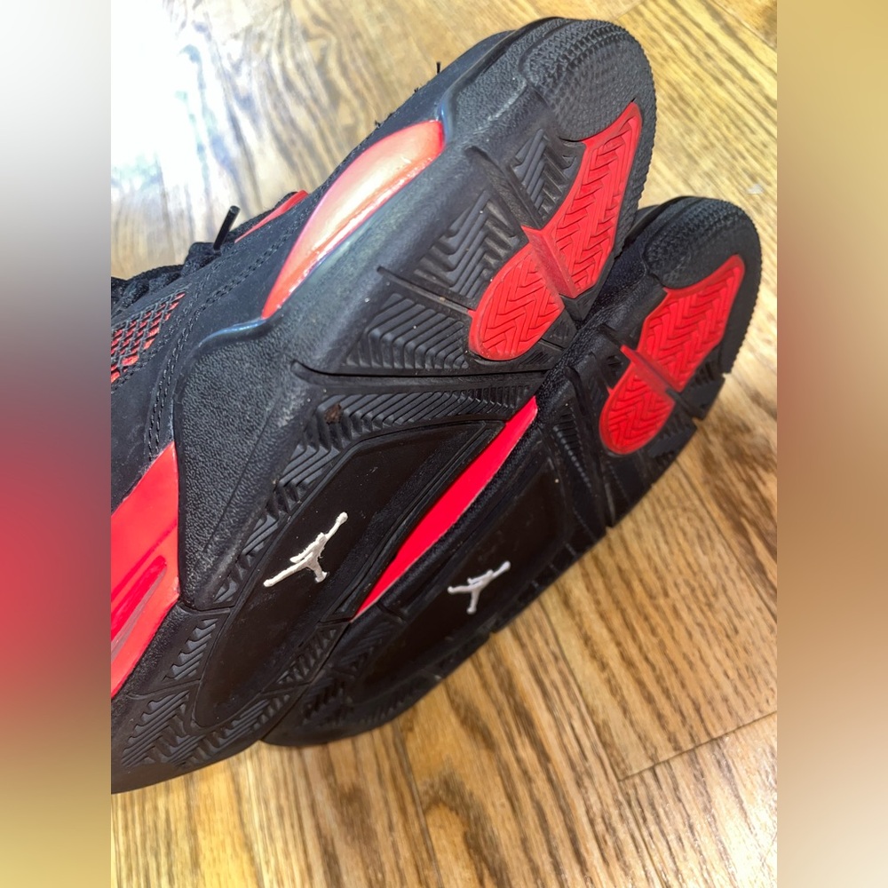 Jordan 1 Red Thunder GS - Picture 4 of 4